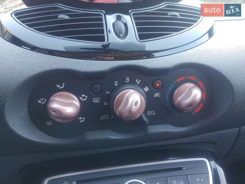 Хэтчбек Renault Twingo 2011 в Тернополе