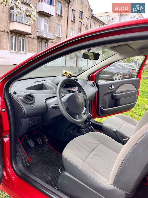 Хэтчбек Renault Twingo 2009 в Владимире