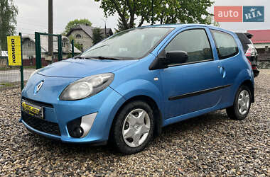 Хетчбек Renault Twingo 2011 в 