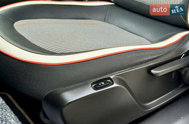 Хетчбек Renault Twingo 2021 в 