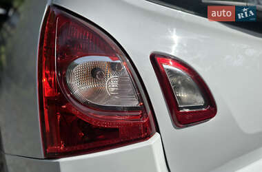 Хэтчбек Renault Twingo 2013 в 