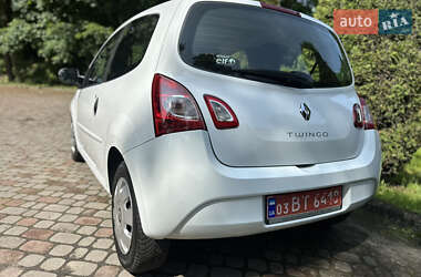 Хэтчбек Renault Twingo 2013 в 