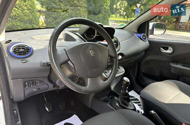 Хэтчбек Renault Twingo 2013 в 