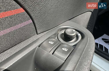 Хэтчбек Renault Twingo 2013 в 