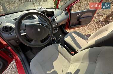 Хэтчбек Renault Twingo 2011 в 