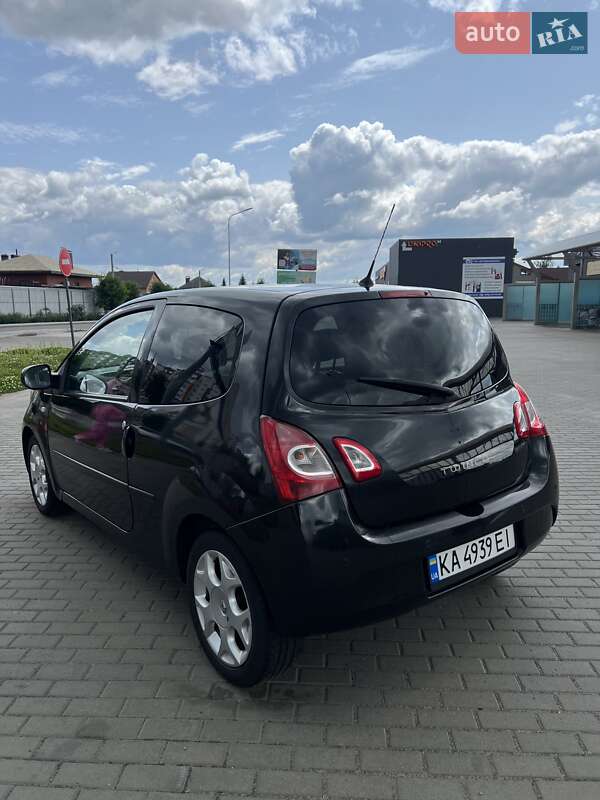 Хэтчбек Renault Twingo 2012 в Крюковщине