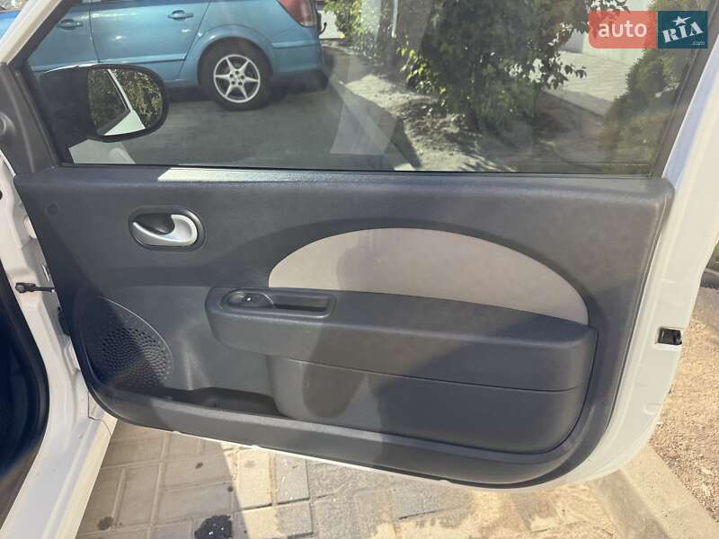 Хетчбек Renault Twingo 2011 в Дніпрі