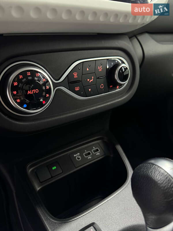 Хэтчбек Renault Twingo 2022 в Коломые фото 43 Хэтчбек Renault Twingo 2022 в Коломые