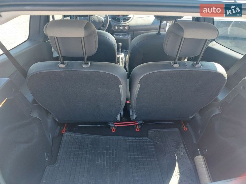 Хетчбек Renault Twingo 2011 в Миколаєві