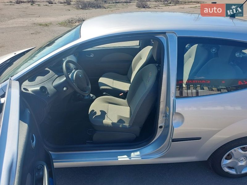 Хетчбек Renault Twingo 2011 в Миколаєві