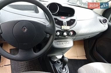 Хетчбек Renault Twingo 2011 в Рівному