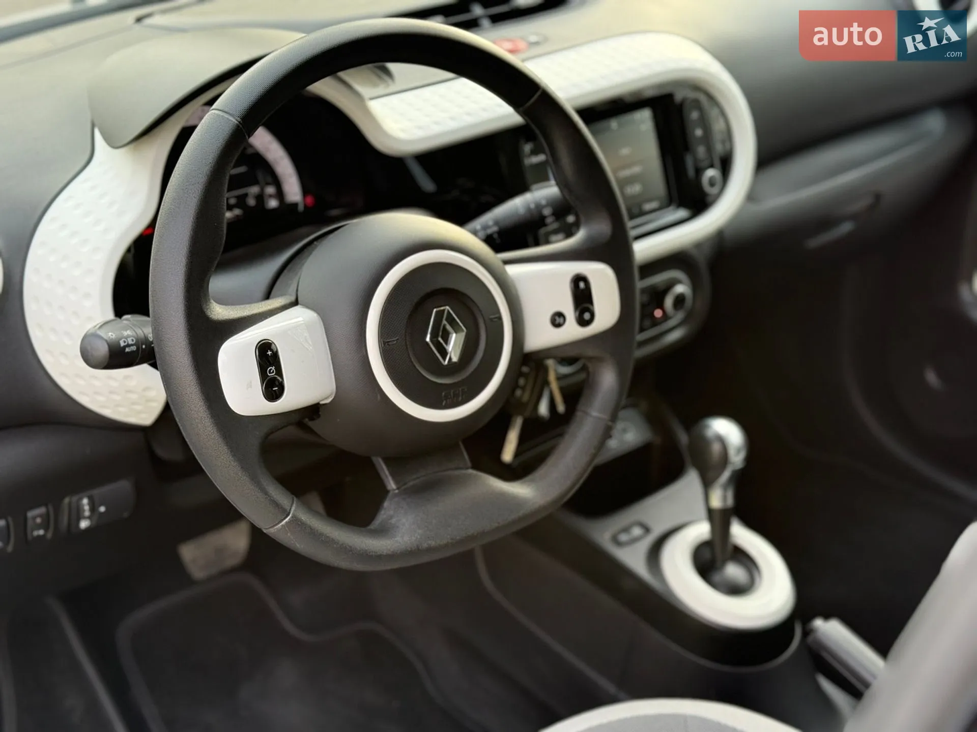 2022 Renault Twingo - мініатюра 13