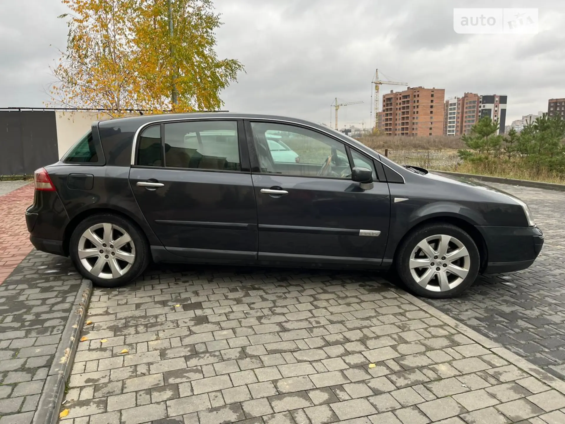 Renault Vel Satis 2009 VIN VF1BJRB0C42300917 фото оголошення 4 з 12