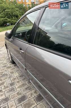 Хэтчбек Renault Vel Satis 2004 в 