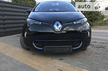 Хэтчбек Renault Zoe 2013 в 