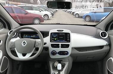 Хетчбек Renault Zoe 2015 в Дніпрі