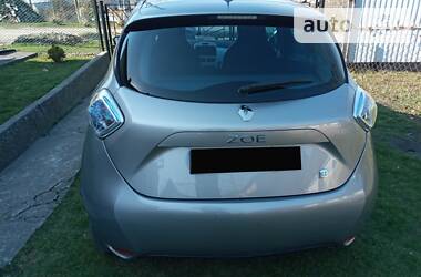 Хетчбек Renault Zoe 2015 в 