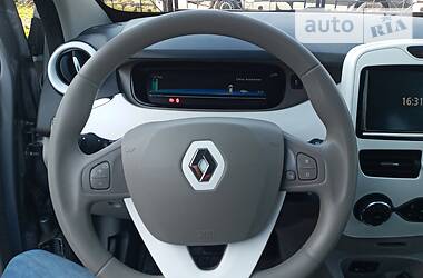 Хетчбек Renault Zoe 2015 в 