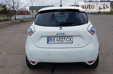 Хетчбек Renault Zoe 2013 в 