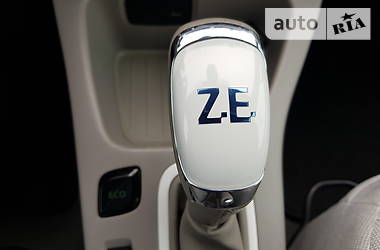Хетчбек Renault Zoe 2013 в 