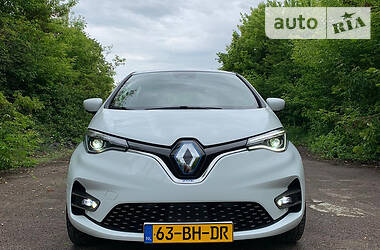 Хэтчбек Renault Zoe 2020 в 