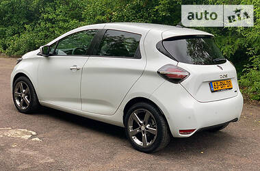 Хэтчбек Renault Zoe 2020 в 