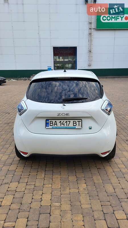 Хэтчбек Renault Zoe 2015 в Киеве