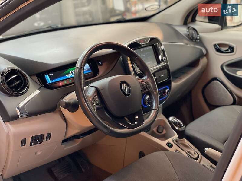 Хэтчбек Renault Zoe 2015 в Хмельницком