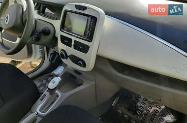 Хэтчбек Renault Zoe 2014 в 