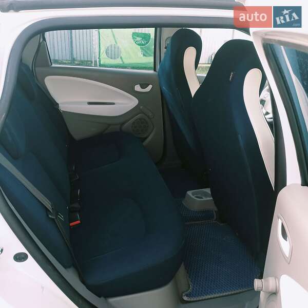 Хэтчбек Renault Zoe 2013 в Снятине