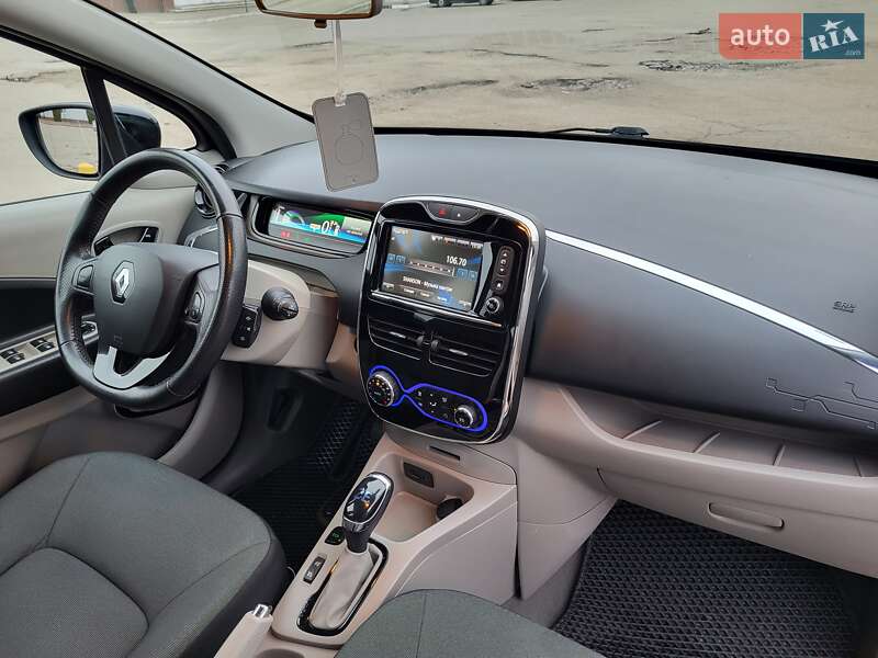 Хэтчбек Renault Zoe 2016 в Кропивницком