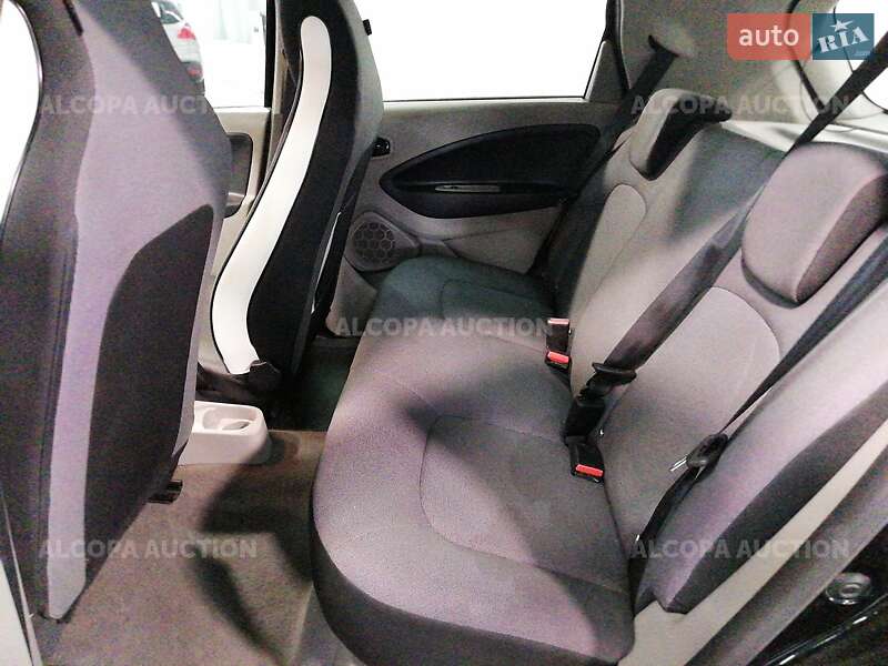 Хэтчбек Renault Zoe 2016 в Кропивницком