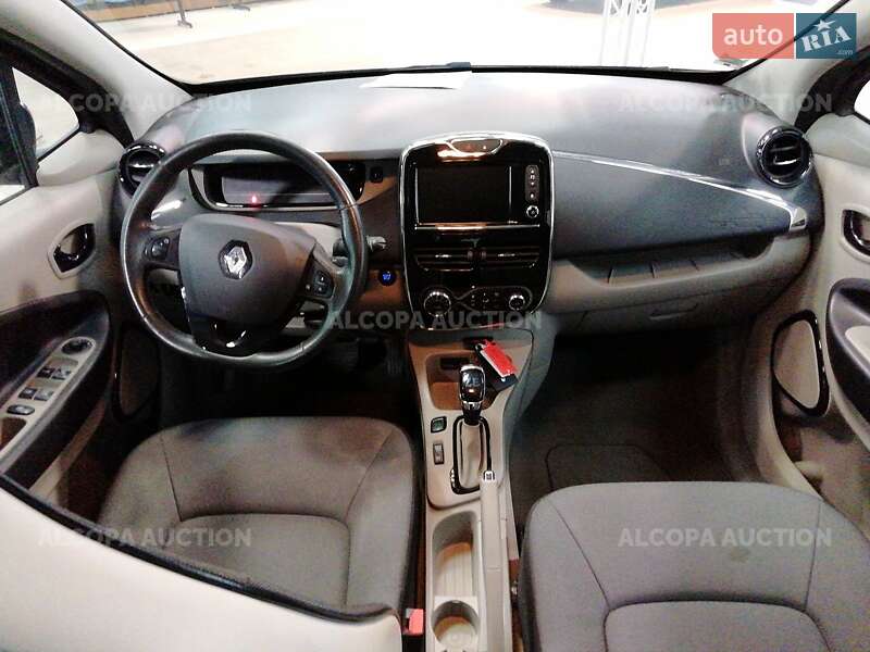 Хэтчбек Renault Zoe 2016 в Кропивницком