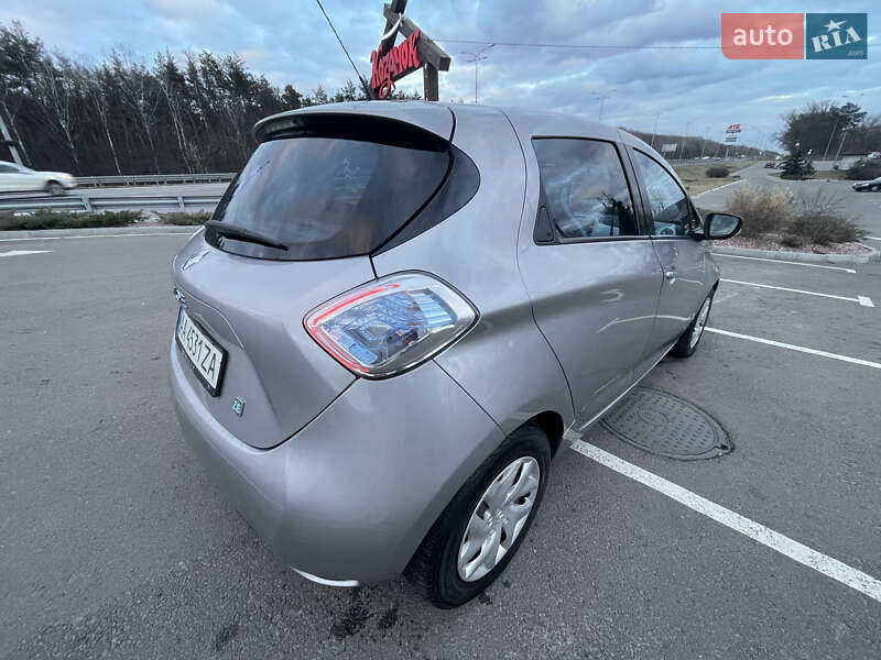 Хэтчбек Renault Zoe 2015 в Киеве фото 8 Хэтчбек Renault Zoe 2015 в Киеве