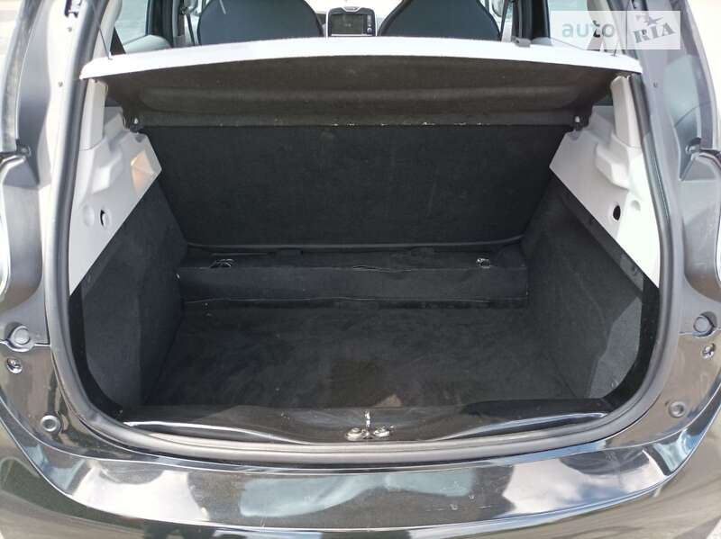 Хэтчбек Renault Zoe 2013 в Дубно