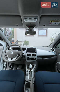 Хэтчбек Renault Zoe 2013 в 