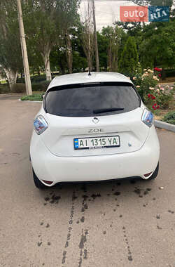 Хэтчбек Renault Zoe 2016 в 