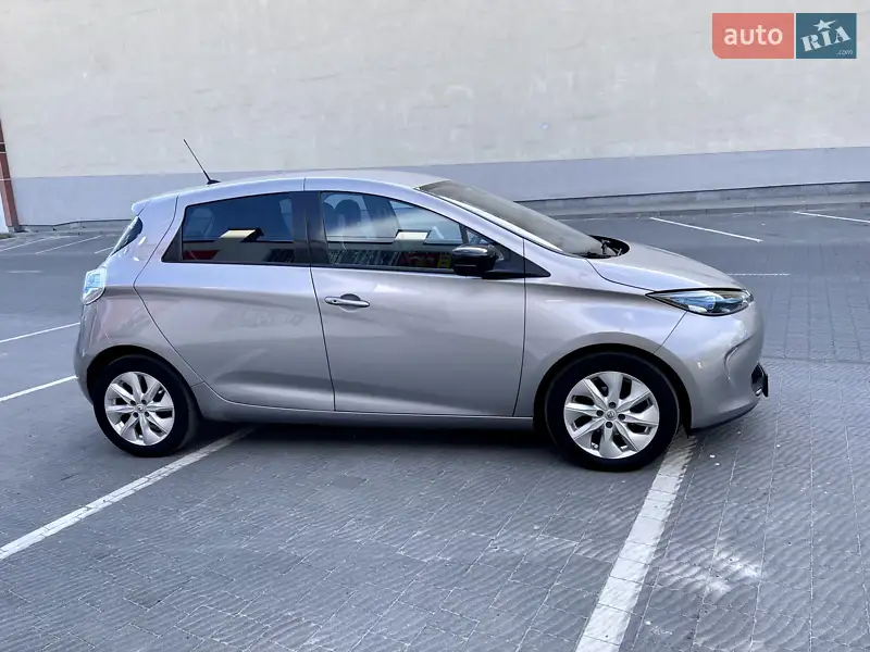 Renault Zoe 2015 VIN VF1AGVYA052494195 фото оголошення 2 з 119