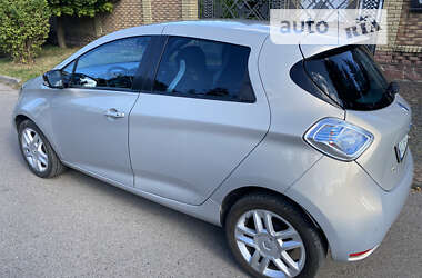 Хэтчбек Renault Zoe 2014 в 
