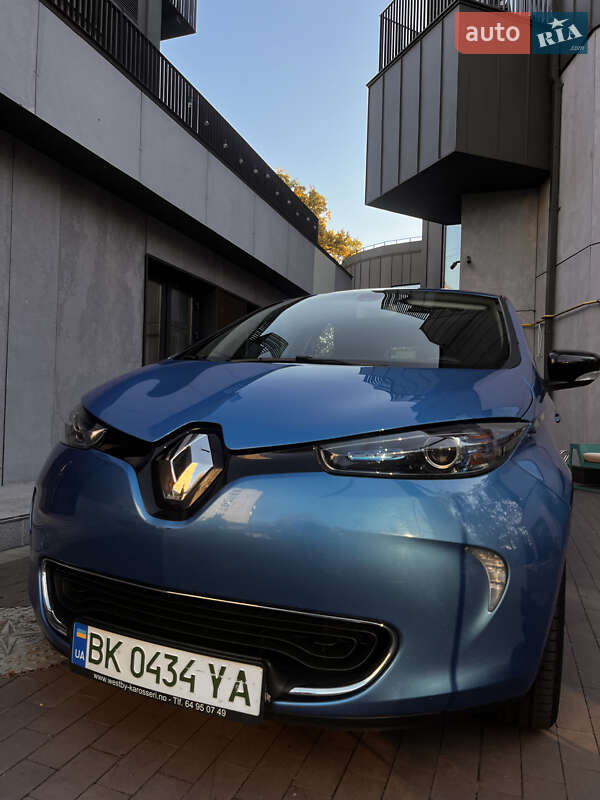 Хетчбек Renault Zoe 2018 в Києві фото 3 Хетчбек Renault Zoe 2018 в Києві