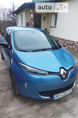 Хэтчбек Renault Zoe 2017 в 