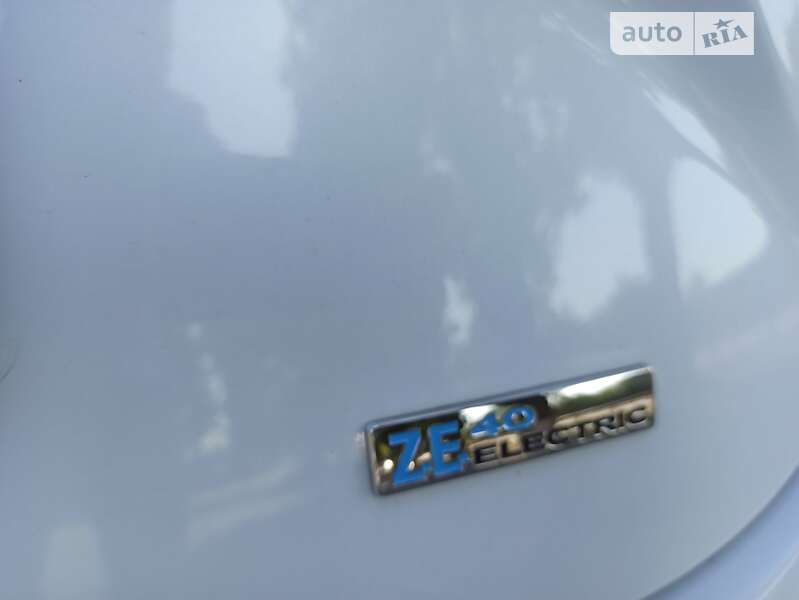 Хэтчбек Renault Zoe 2017 в Киеве