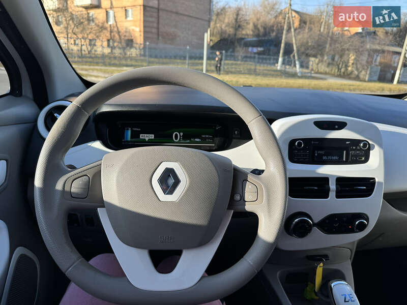 Хэтчбек Renault Zoe 2017 в Полтаве