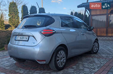 Хэтчбек Renault Zoe 2021 в 
