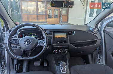 Хэтчбек Renault Zoe 2021 в 