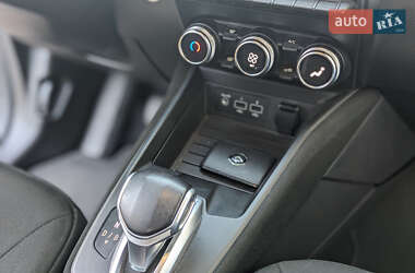 Хэтчбек Renault Zoe 2021 в 