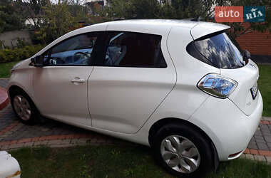 Хэтчбек Renault Zoe 2015 в 