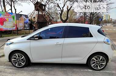 Хэтчбек Renault Zoe 2016 в Киеве