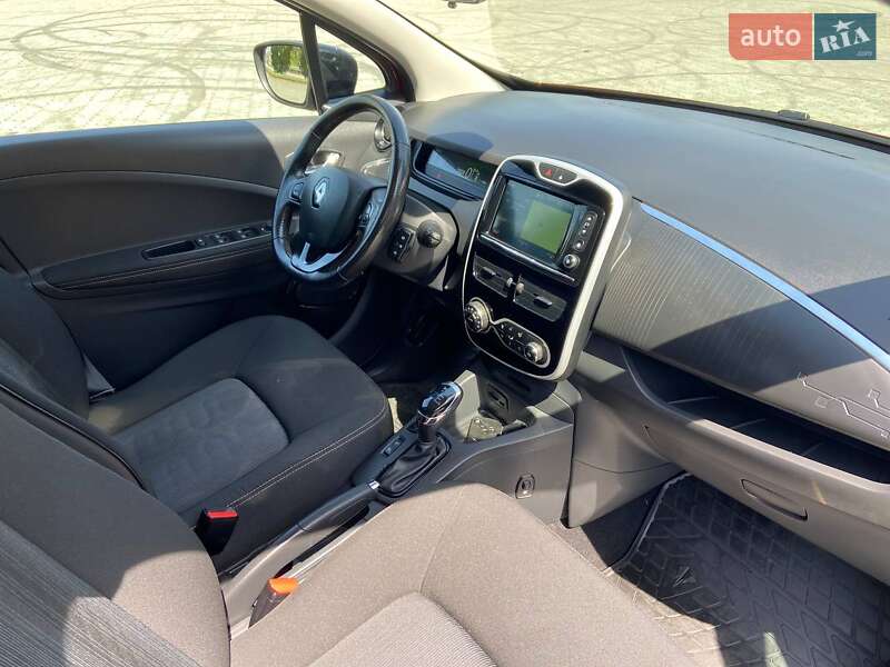 Хэтчбек Renault Zoe 2019 в Дубно