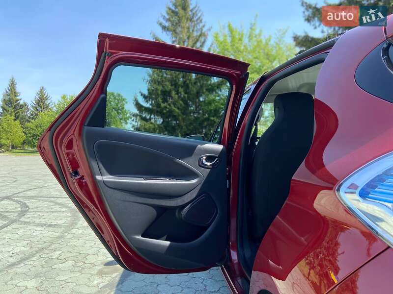 Хэтчбек Renault Zoe 2019 в Дубно